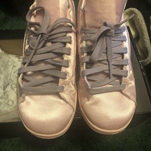 Reebok Extra Butter Prom Club C Size 6.5